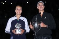 Anett Kontaveit (L) and Garbine Muguruza at the 2021 WTA Finals.